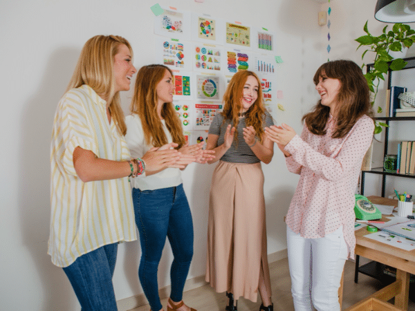 Atelier pratique de tri et d'organisation avec TADA! by A-M, home organiser en Nord-Isère.